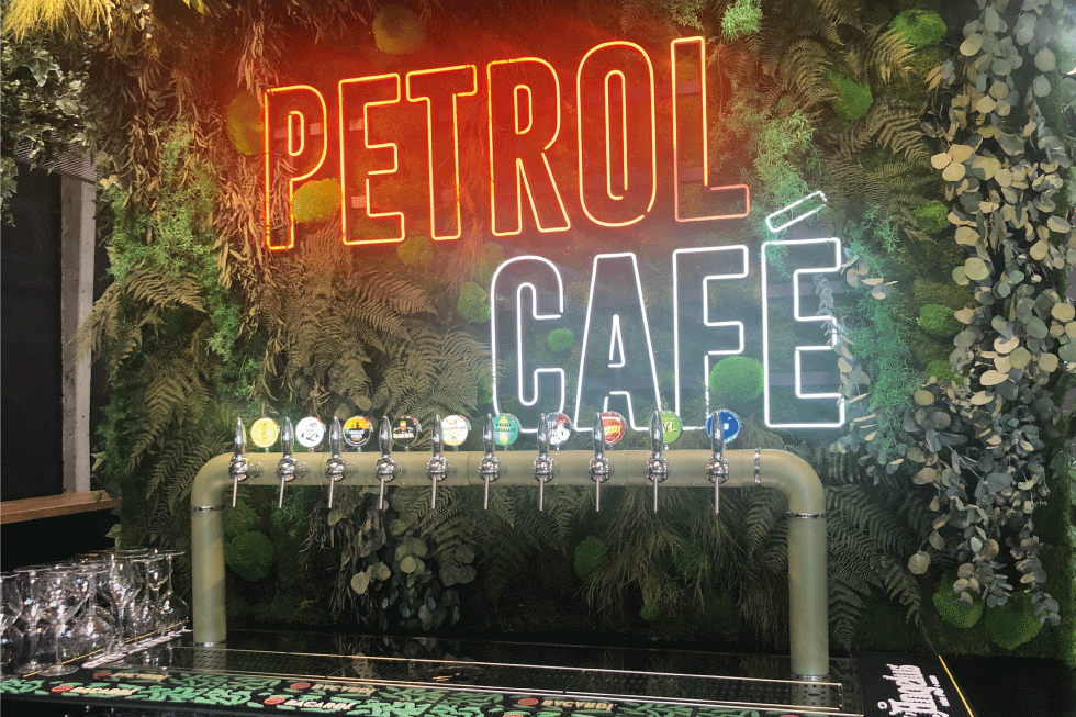 PETROL CAFÉ